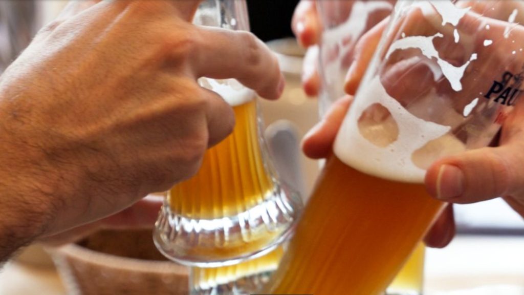 anstossen-brauhaus-kapuzinerplatz - IN München - Das Stadtmagazin Prost im Brauhaus am Kapuzinerplatz