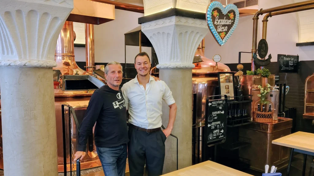 steve-zeno-brauhaus-am-kapuzinerplatz-aw - IN München - Das Stadtmagazin Stefan Weiss und Zeno Kratzer im Brauhaus am Kapuzinerplatz