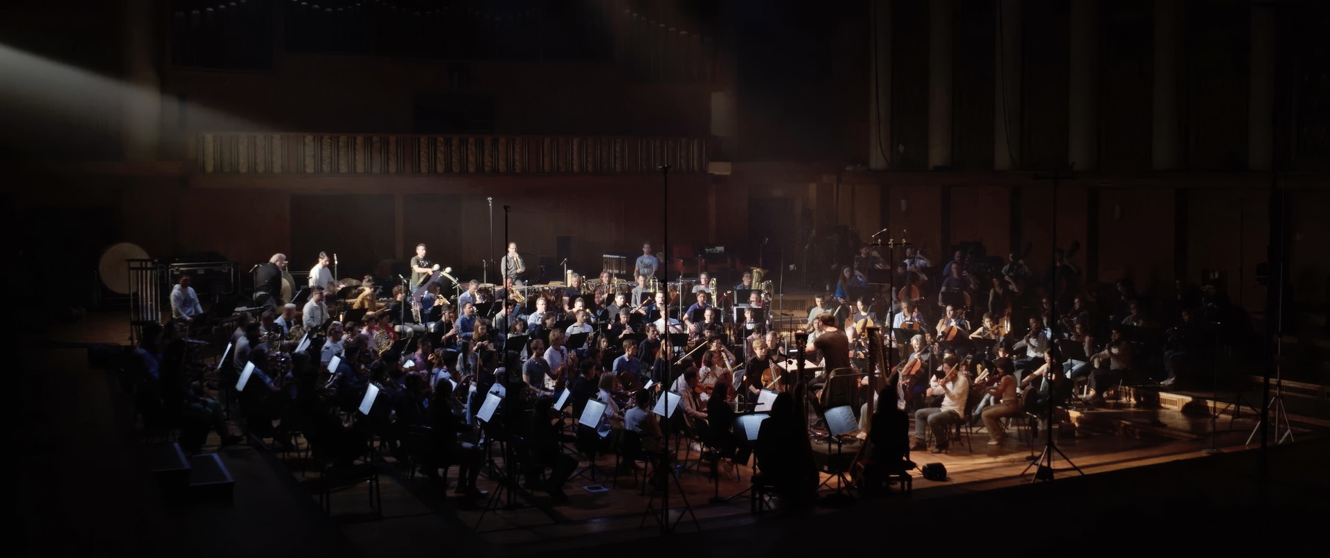 22fdfda-p-316399-print5.jpg - IN München - Das Stadtmagazin Bilder aus Junkies of Dreaming - Mahler 3 Currentzis