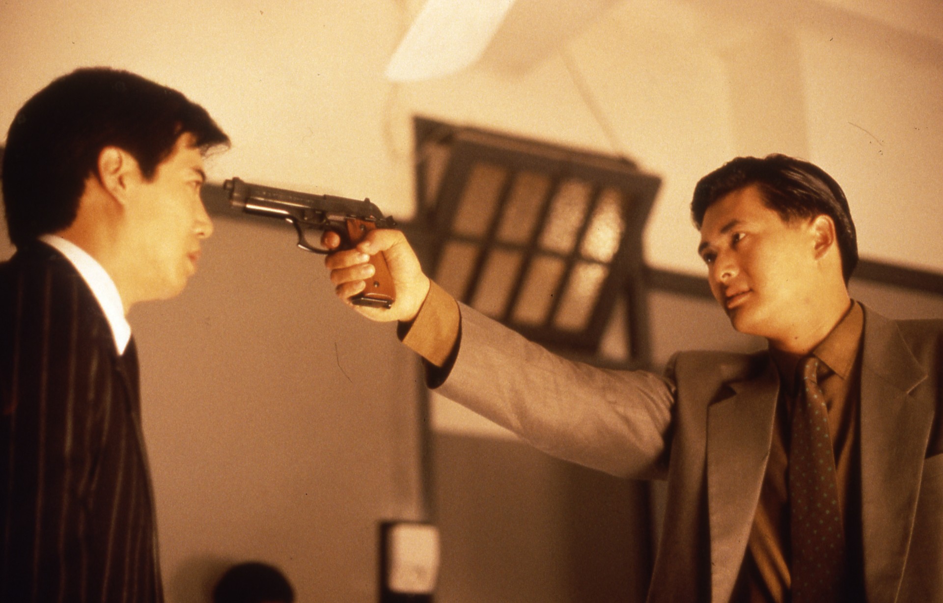 32b0cc2-p-12126-print6.jpg - IN München - Das Stadtmagazin Bilder aus The Killer (1989)