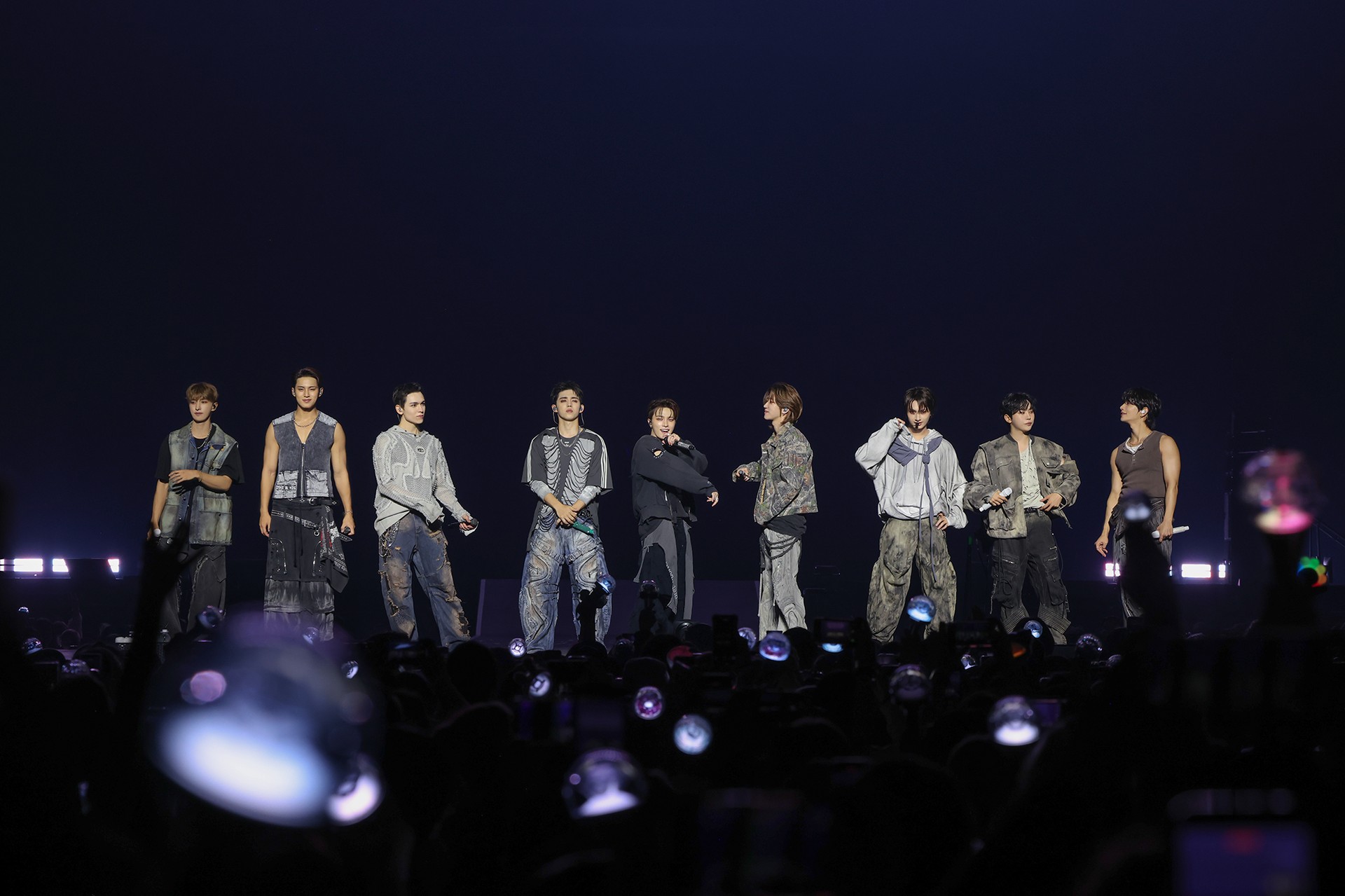Bilder aus Seventeen World Tour [New_] in Japan: Live Viewing