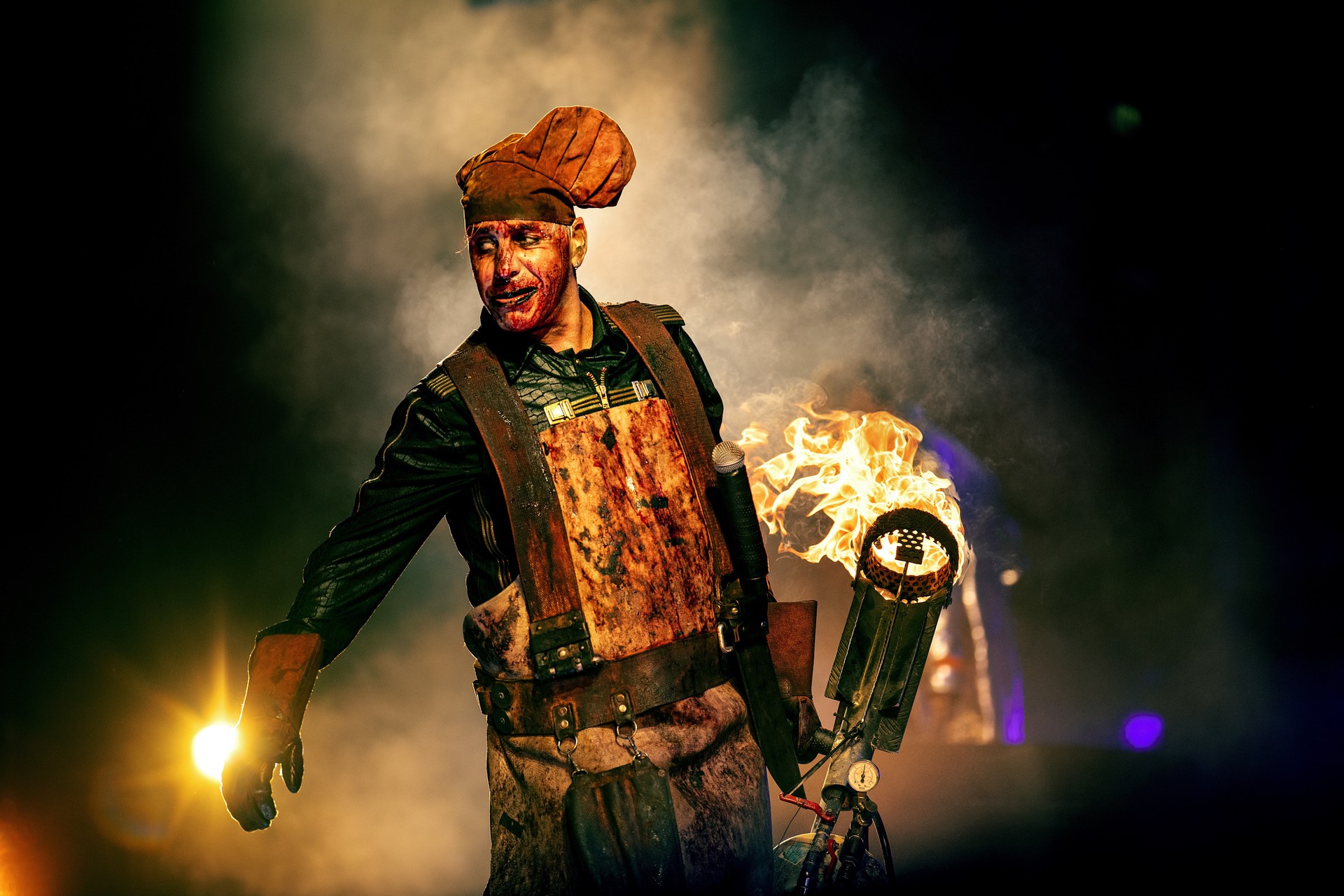 48c8aea-p-316812-print8.jpg - IN München - Das Stadtmagazin Bilder aus Rammstein - Live in Mexico City
