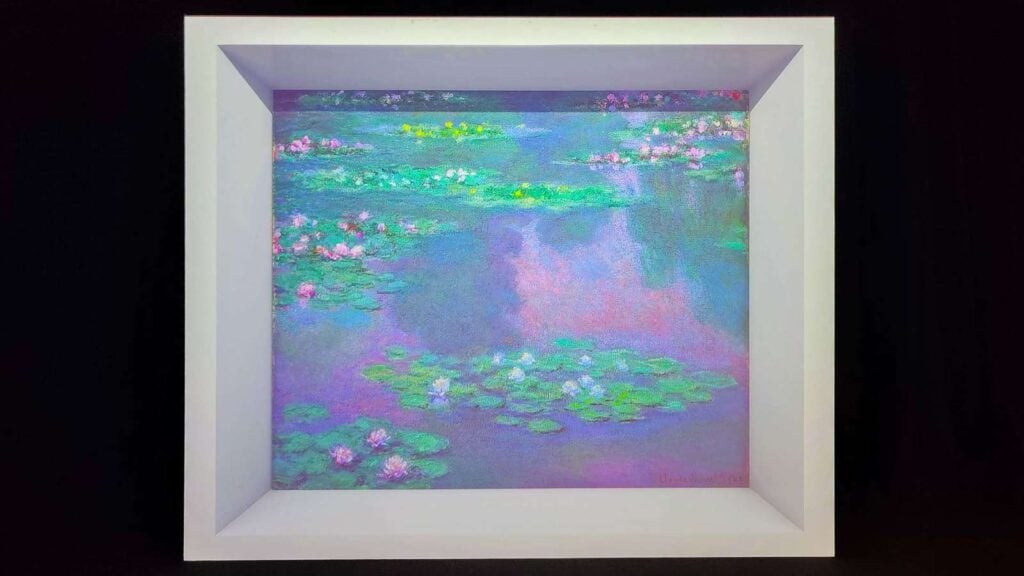 33108530-bilder-von-der-immersiven-ausstellung-monets-garten-im-utopia-muenchen-1mMH - IN München - Das Stadtmagazin Bilder von der immersiven Ausstellung „Monets Garten“ im Utopia