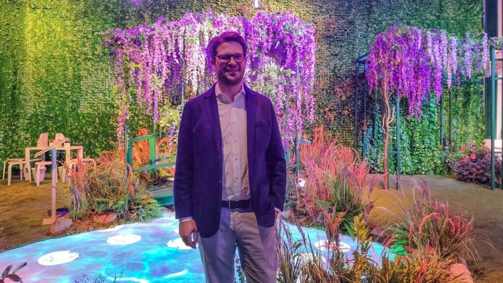 33108544-bilder-von-der-immersiven-ausstellung-monets-garten-im-utopia-muenchen-sMH - IN München - Das Stadtmagazin Bilder von der immersiven Ausstellung „Monets Garten“ im Utopia