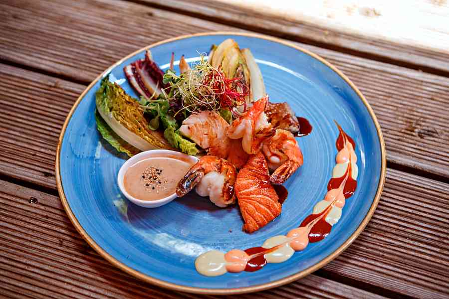 Mangostin Asia Restaurant - Lunch im Mangostin - Seared Seafood-Salad